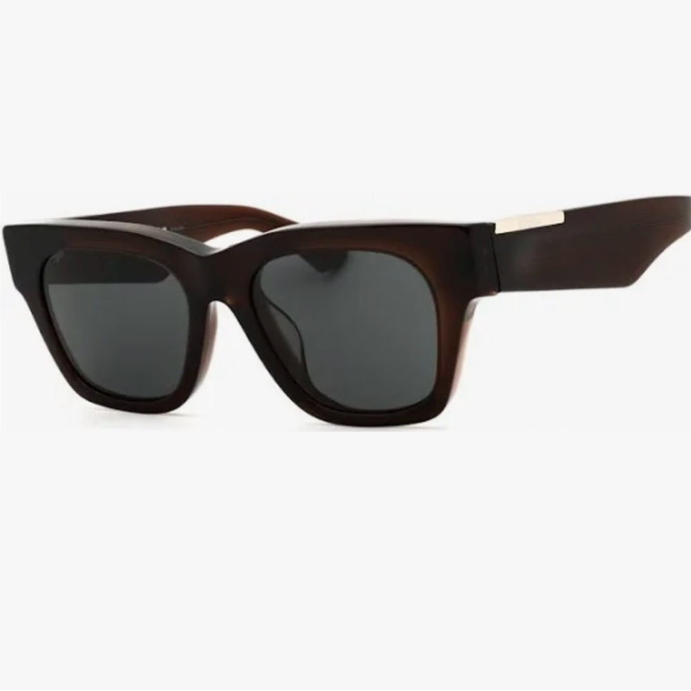 Burberry Dark Brown Sunglasses. New in Burnerry Box